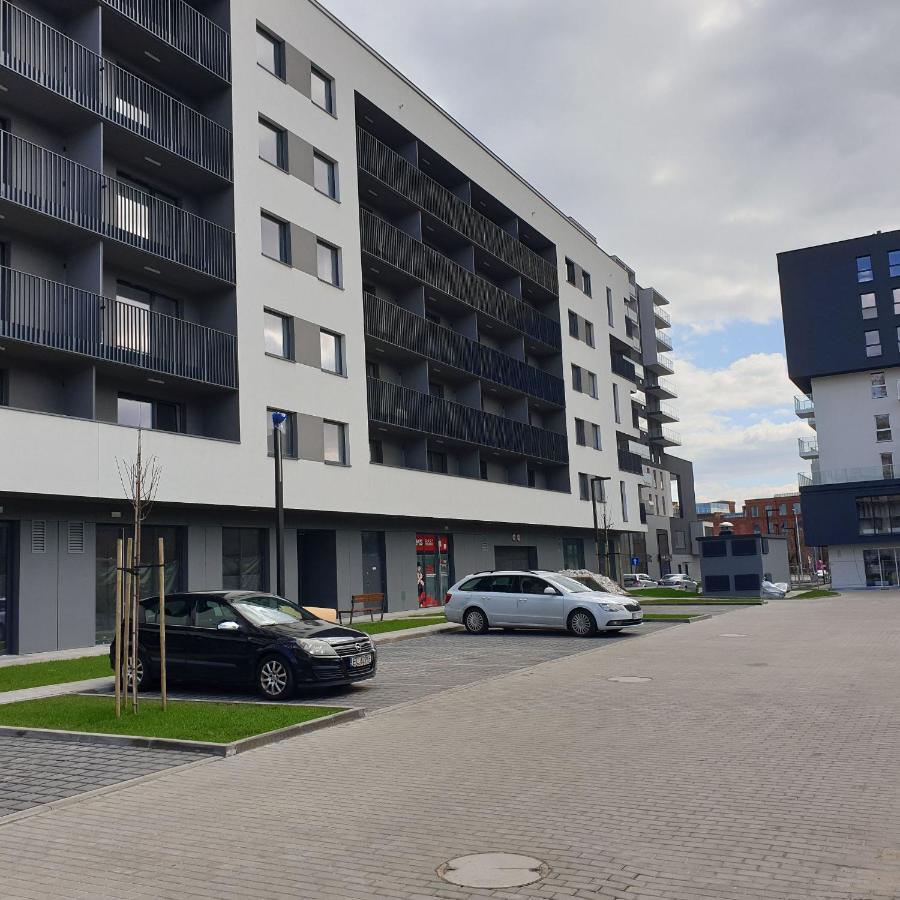 Q Apart Coral - Studio, Manufaktura, Parking Gratis, Tv Max, Fv, Gwarancja Zadowolenia Apartment Lodz  Exterior photo