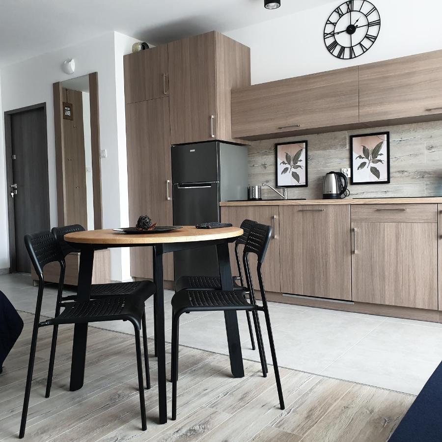 Q Apart Coral - Studio, Manufaktura, Parking Gratis, Tv Max, Fv, Gwarancja Zadowolenia Apartment Lodz  Exterior photo